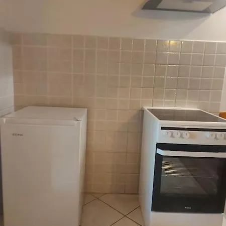 Kuca S Pogledom Na More S Prostranom Terasom